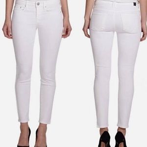 Vince white jeans size 26